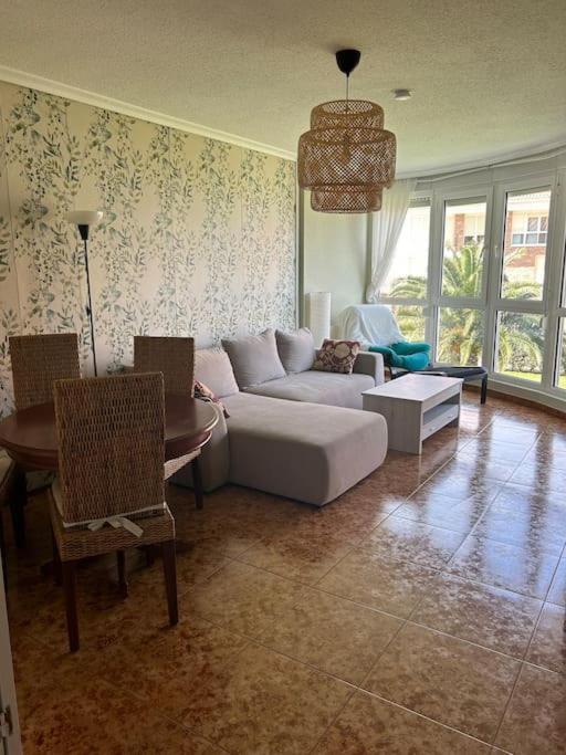 Playa De Berria -Apartamento Con Piscina Y Vistas Al Mar Santona Exterior photo