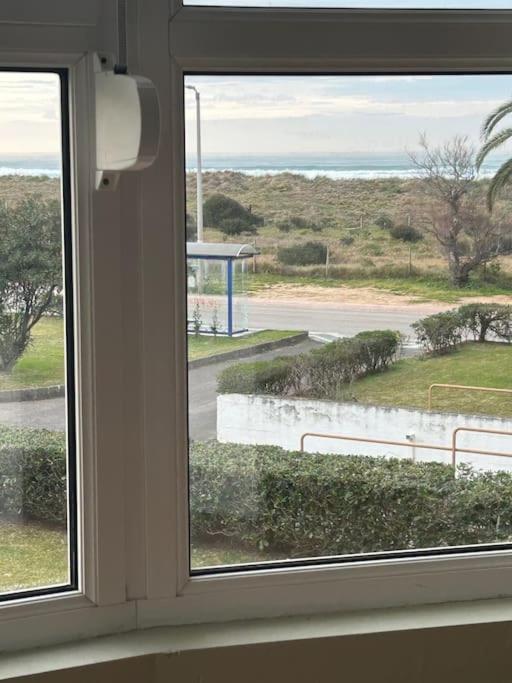 Playa De Berria -Apartamento Con Piscina Y Vistas Al Mar Santona Exterior photo
